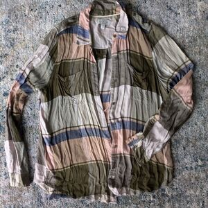 Lucky Brand Women's Button Down Shirt: EUC